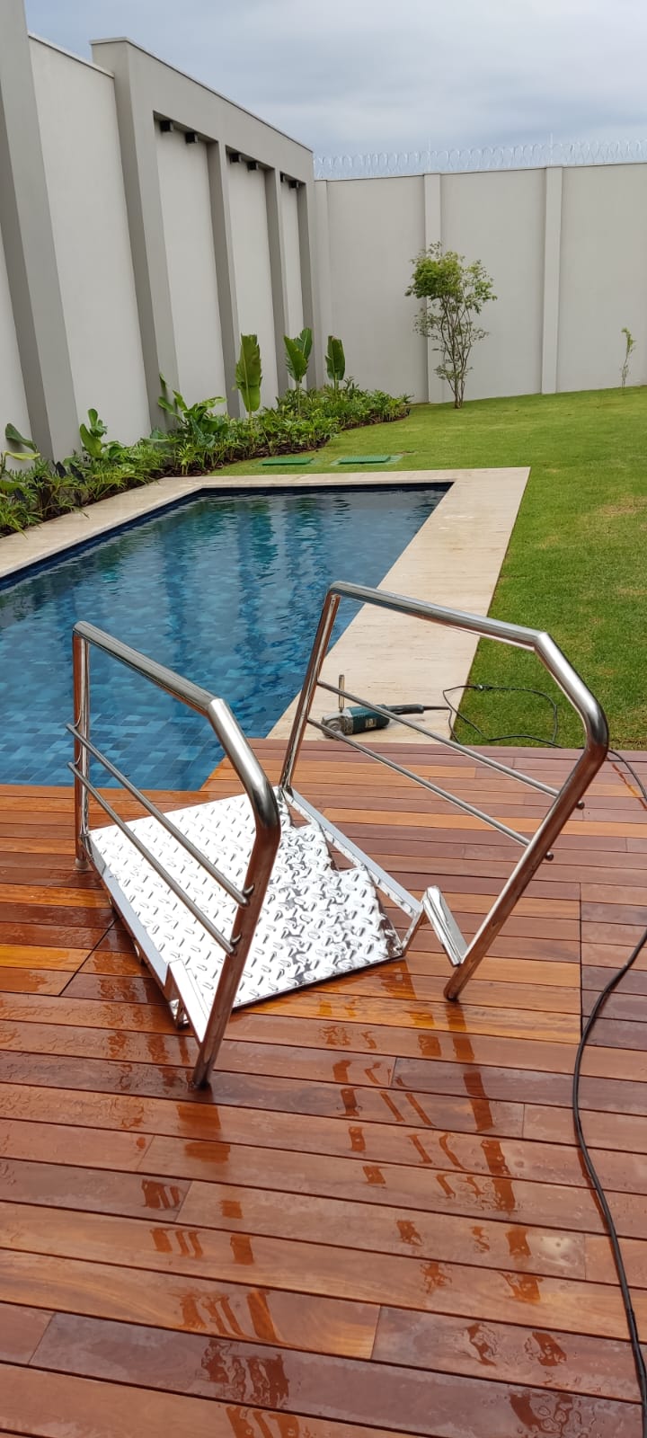 Escada para piscina